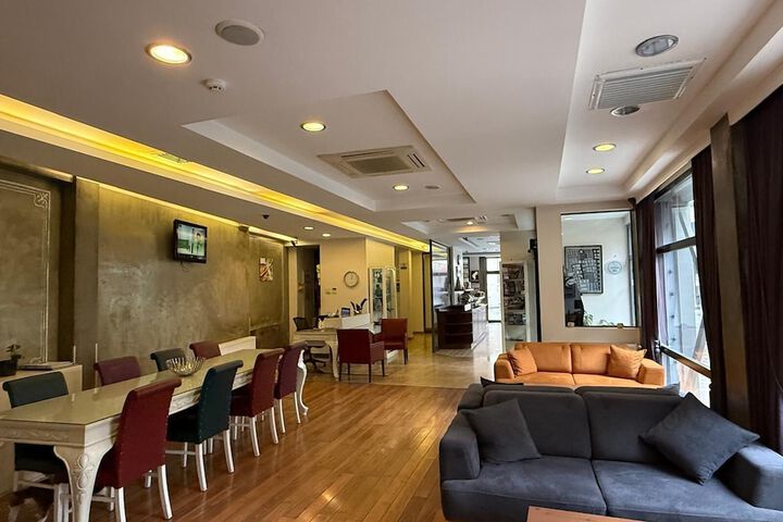Hotel Lobby