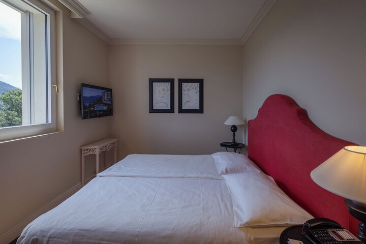 Room 19 of 307