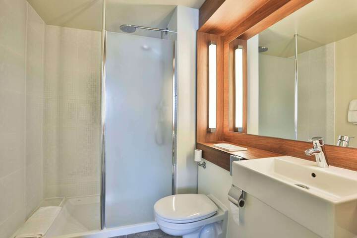 Clean Restrooms