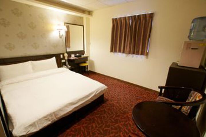 Room 35 of 63