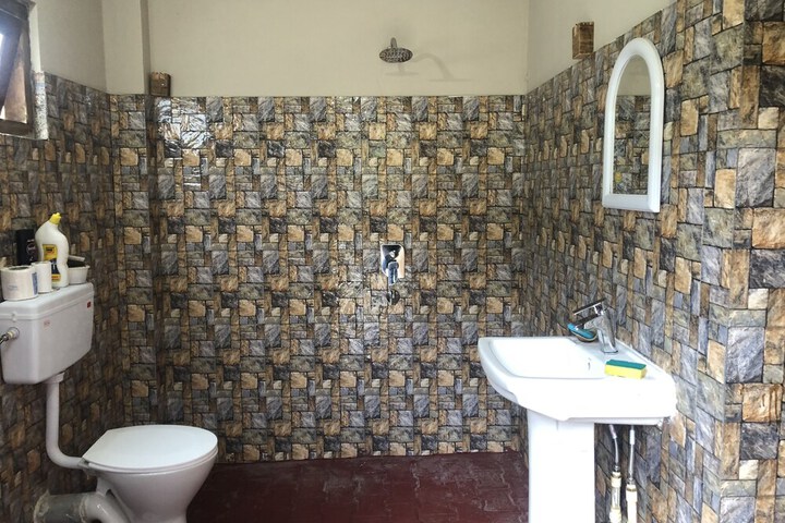 Room 16 of 26