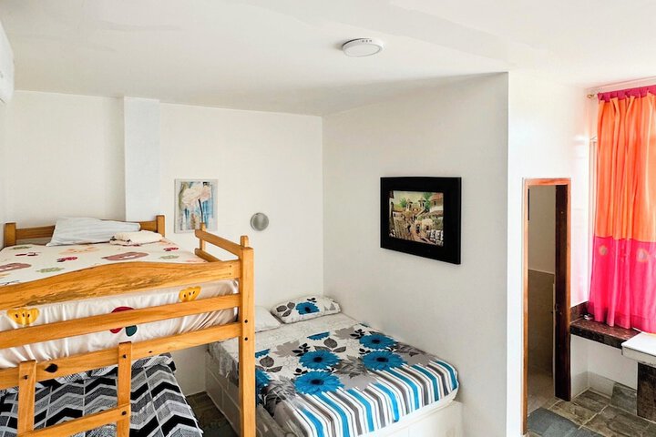 Room 9 of 29