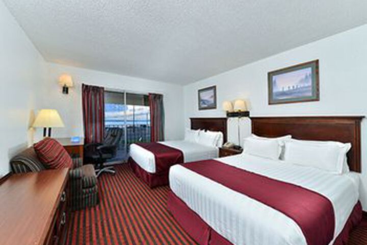Room 35 of 62