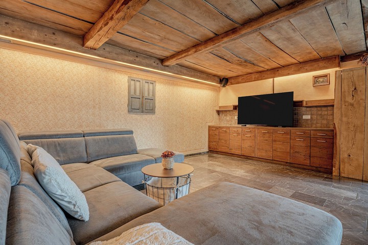 Room 14 of 31