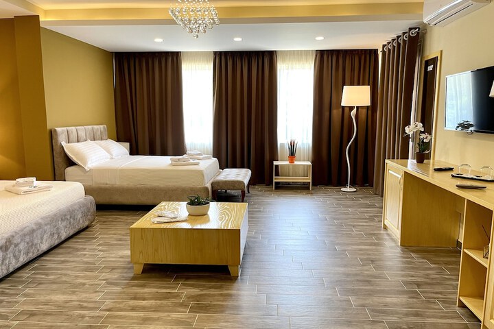 Room 46 of 121