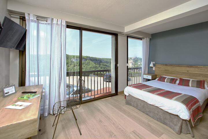 Room 5 of 34