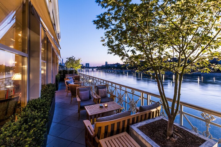 Terrace/Patio 67 of 68