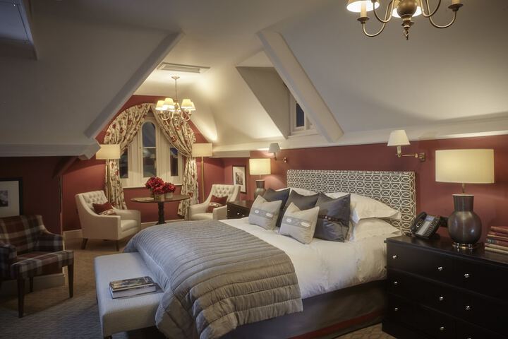 Room 3 of 34