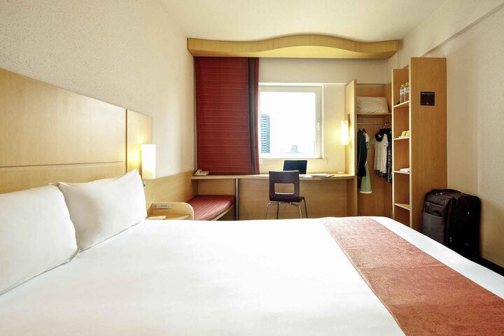 Room 36 of 72