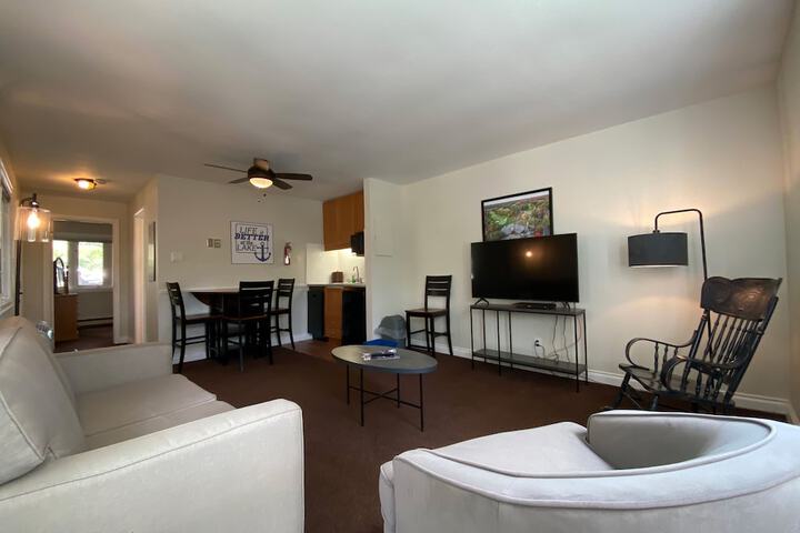 Room 7 of 100