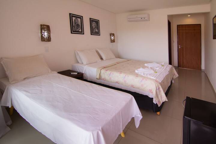 Room 9 of 33