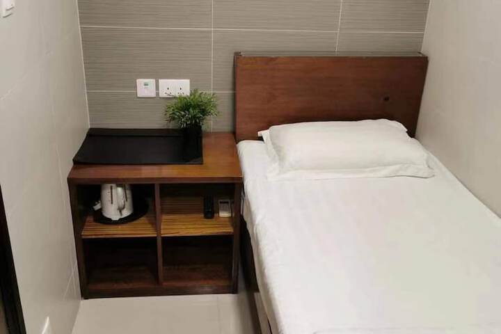 Room 30 of 58