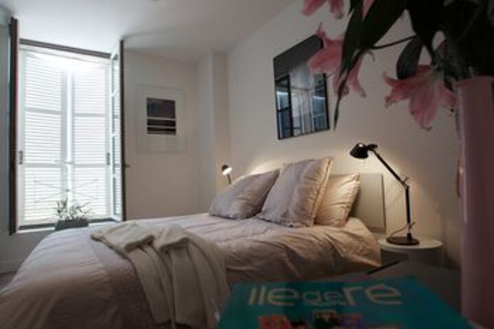 Room 3 of 10