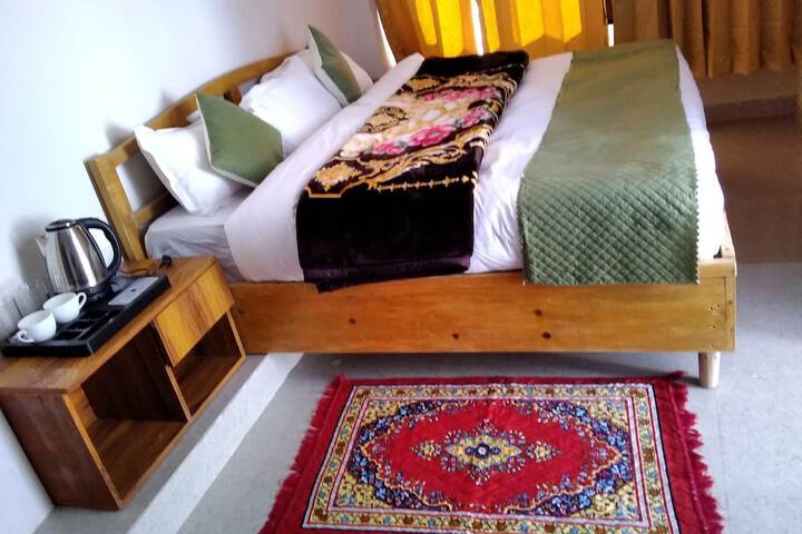 Room 3 of 21