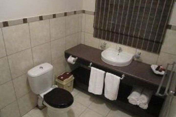 Room 5 of 15