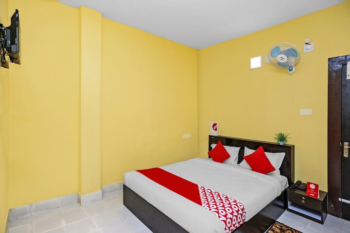 Room 12 of 20