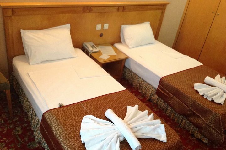 Room 15 of 22