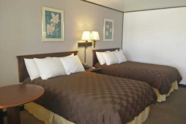 Room 9 of 35