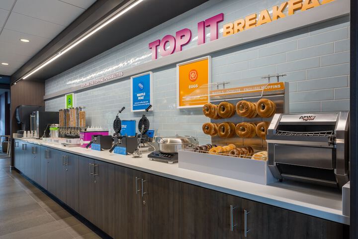Breakfast area