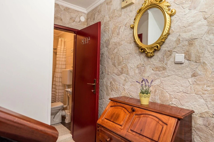 Nice Home in Pag With Wifi and 5 Bedrooms