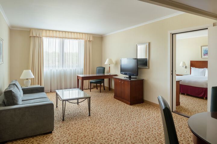 Room 14 of 76