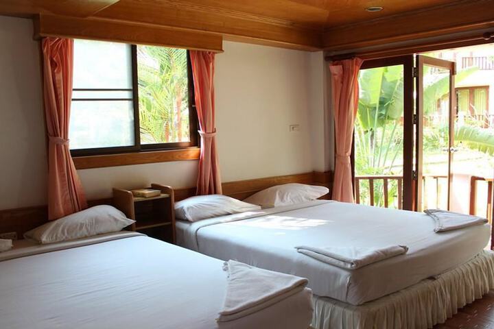 Room 4 of 53