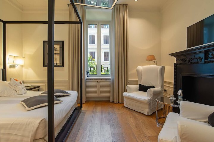 Room 70 of 174