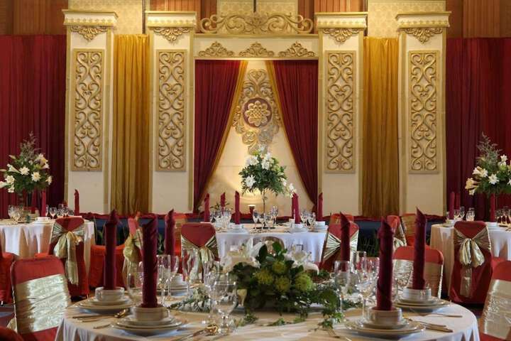 Ballroom/Hall 24 of 31
