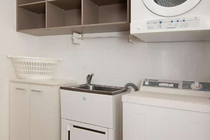 Laundry 20 of 38
