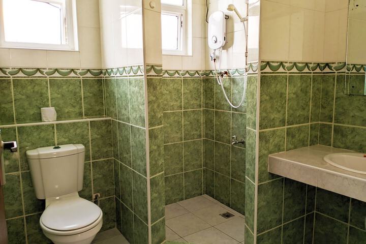 Clean Restrooms