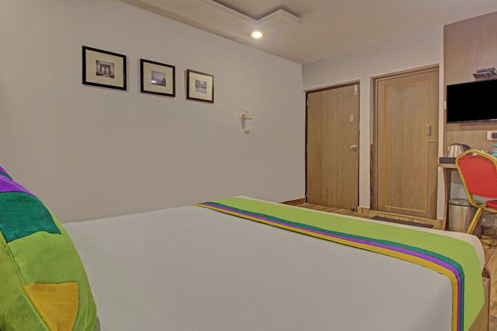 Room 16 of 29