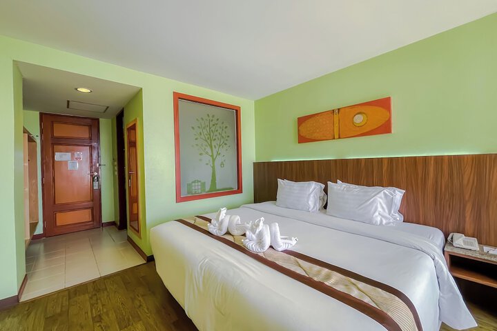 Room 8 of 74