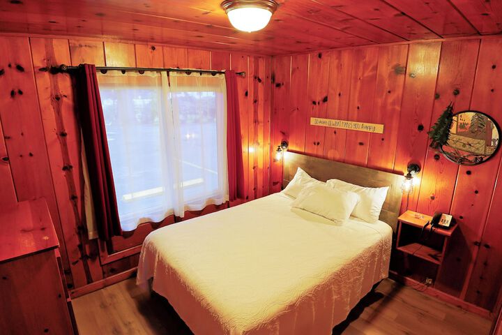Room 46 of 341