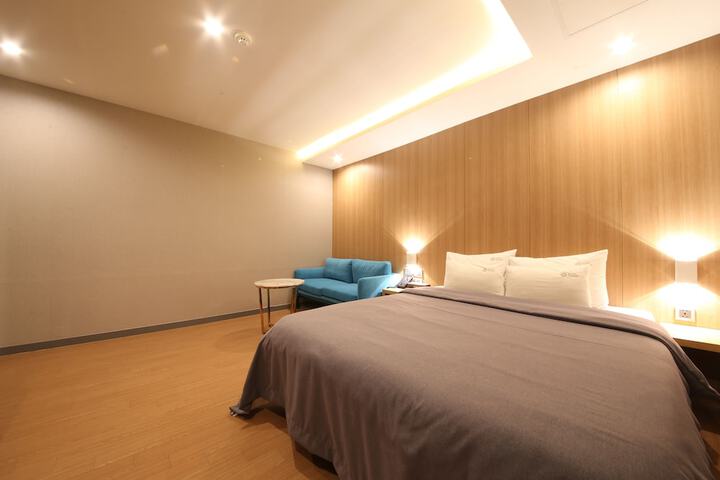 Room 32 of 110