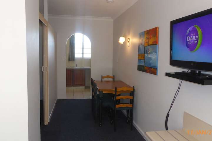 Room 6 of 36
