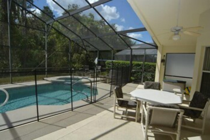 Pool 10 of 24