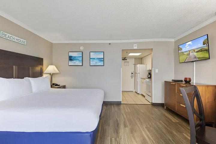 Photo of Beachfront 10th-Floor Studio Caravelle Resort
