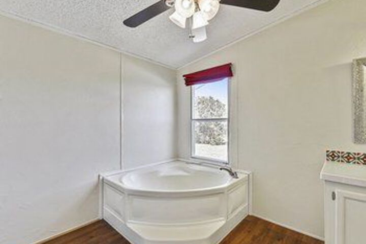 Room 2 of 23