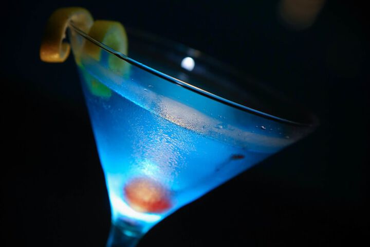 Lounge 64 of 74