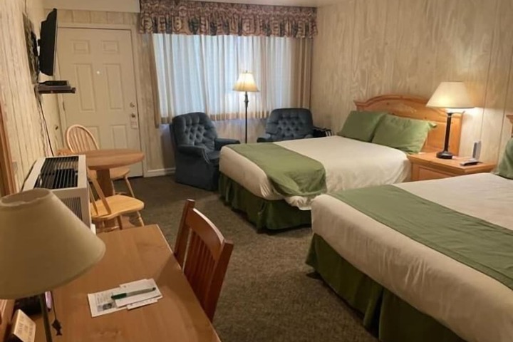 Room 7 of 49