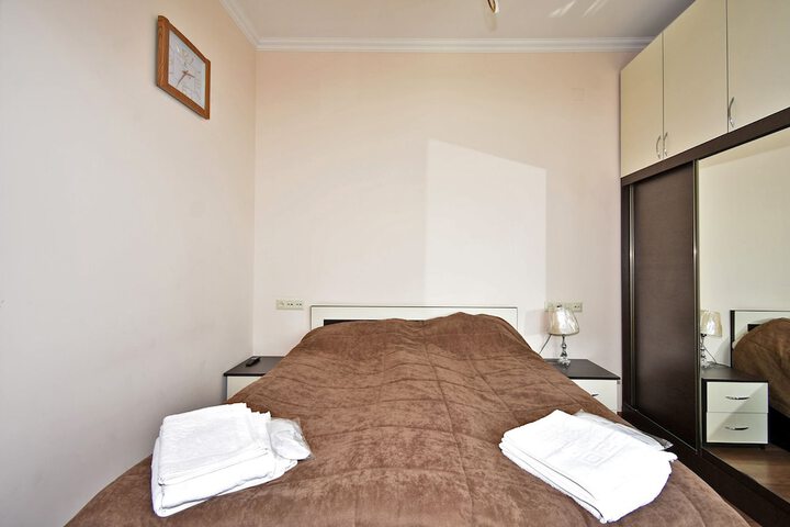 Room 4 of 101