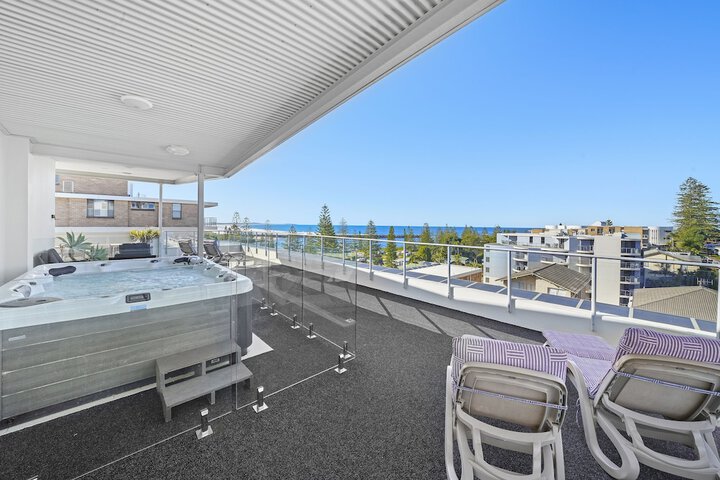 Terrace/Patio 26 of 28