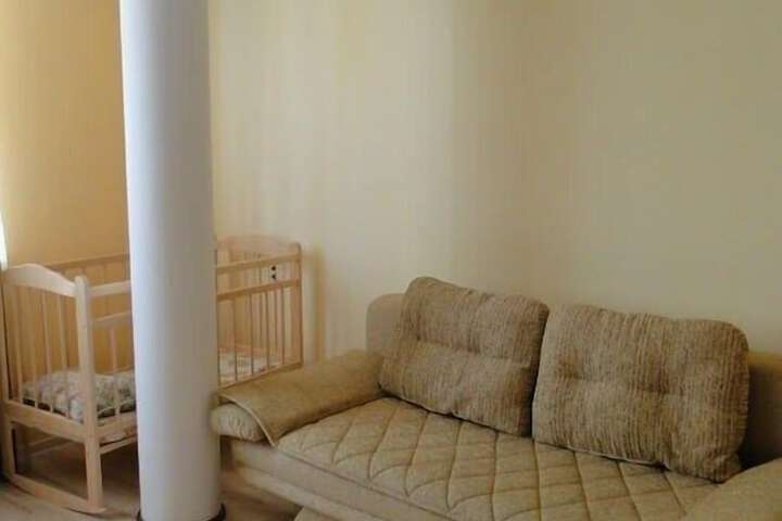 Room 16 of 26