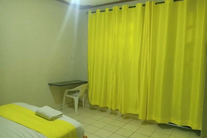 Room 5 of 19