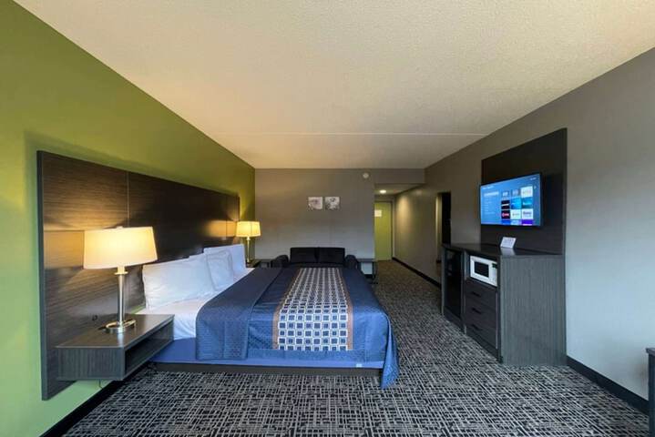 1 King Bed Suite (7 of 13)