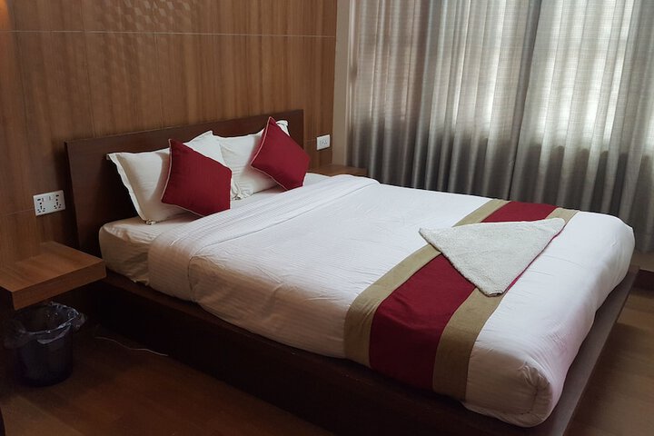Room 10 of 31