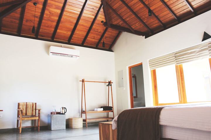 Room 3 of 47