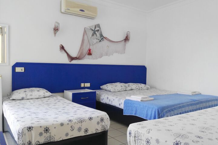 Room 4 of 42