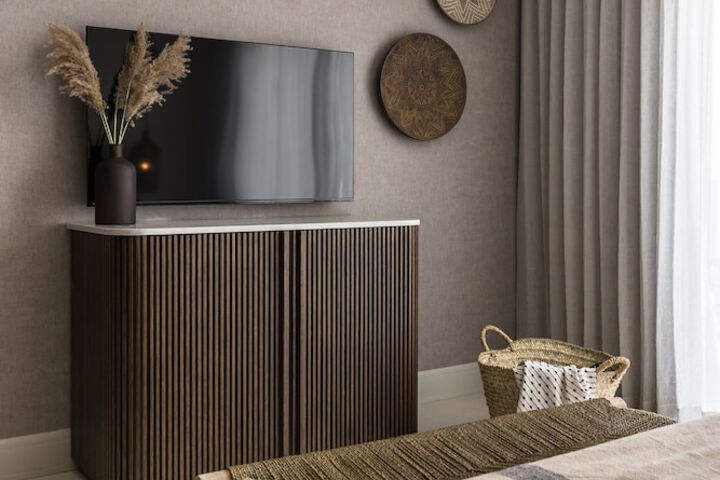Room 3 of 28