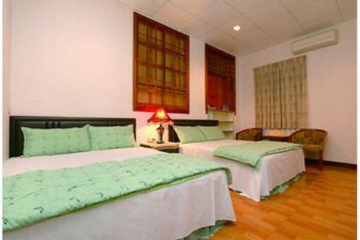 Room 20 of 28